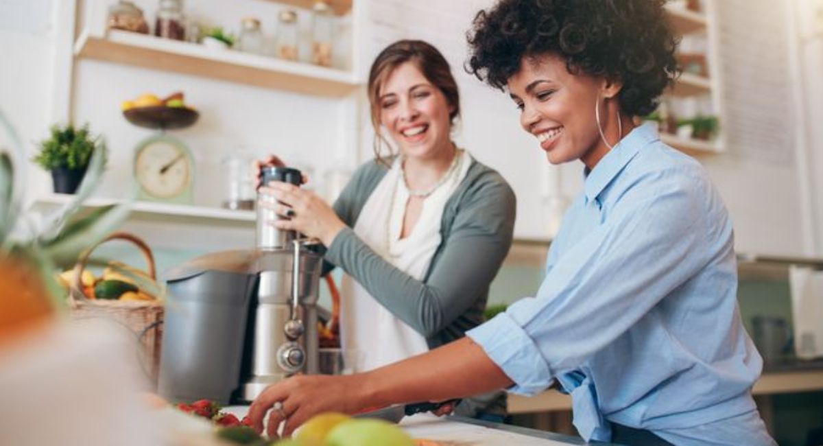 Best Juice for Immune System – Powerful Drinks for Wellness 5 choosing-the-right-juice-bar-or-making-it-at-home