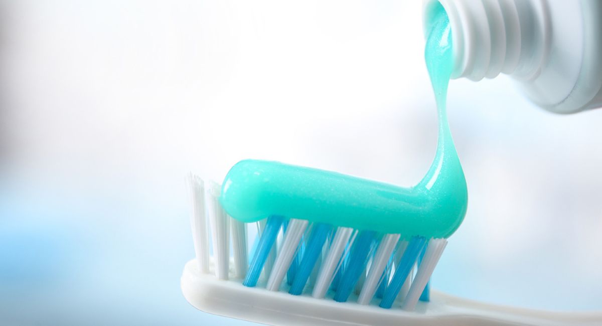 Strengthen Tooth Enamel Toothpaste: 7 Powerful Options for Stronger, Whiter Teeth 3 daily-brushing-habits-to-maximize-results