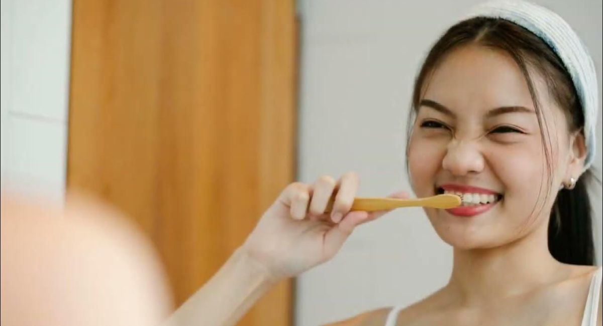 Can I Brush My Teeth After Wisdom Teeth Removal? What Dentists Recommend 1 brush-my-wisdom-teeth-removal