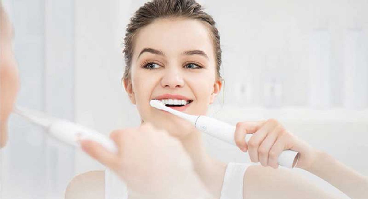 Can I Brush My Teeth After Wisdom Teeth Removal? What Dentists Recommend 2 can-i-brush-my-teeth-after-wisdom-teeth-removal