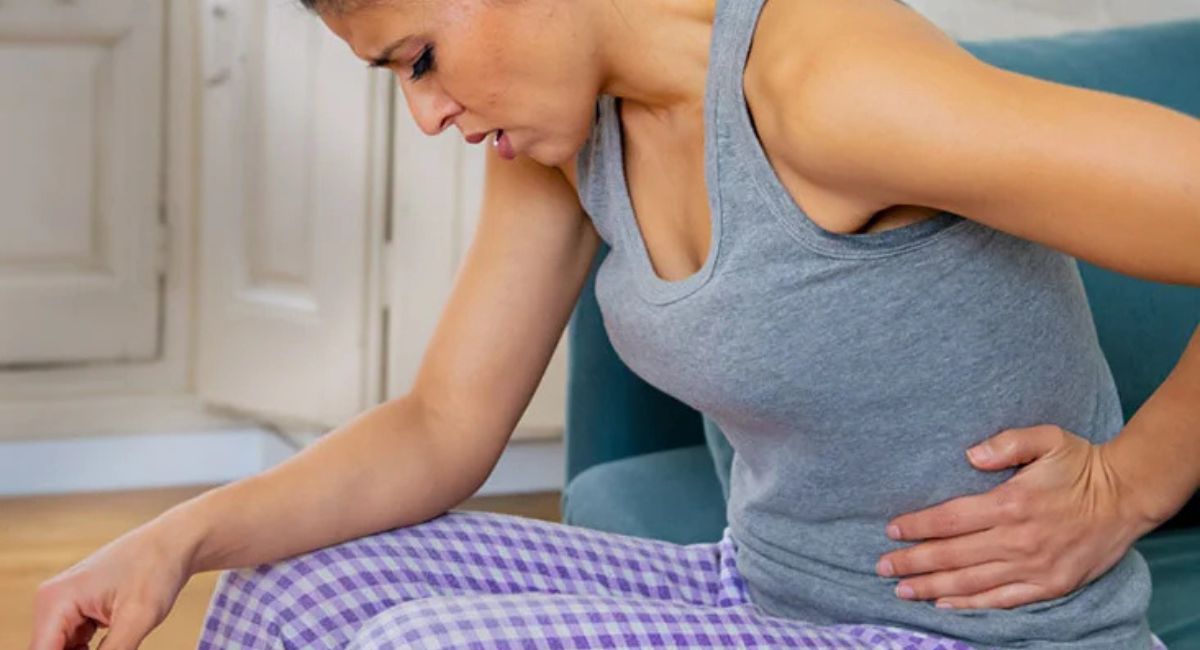 Why Does It Burn When I Pee on My Period? Doctors Explain the Real Reasons 4 prevent-burning-pee-on-your-next-period