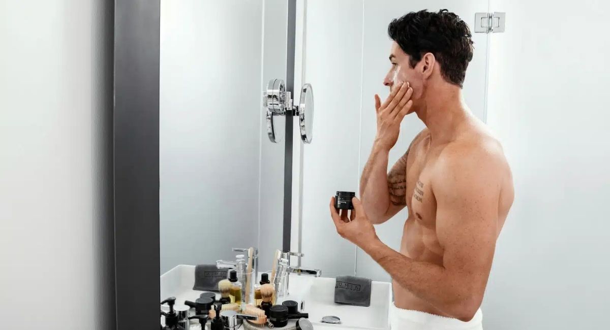 Should I Shave Before or After Shower? The Right Answer May Surprise You 2 should-i-shave-before-or-after-shower