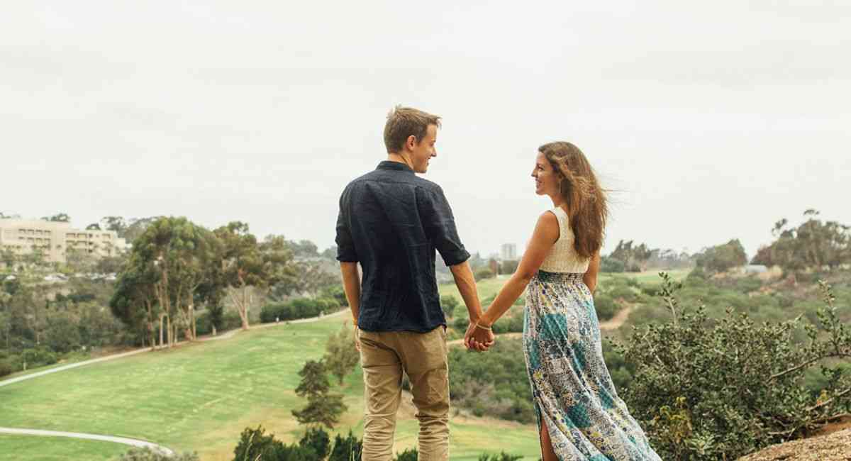 Couples Therapy for Long Distance Relationships – Proven Ways to Reconnect and Thrive 1 therapy-for-long-distance-relationships