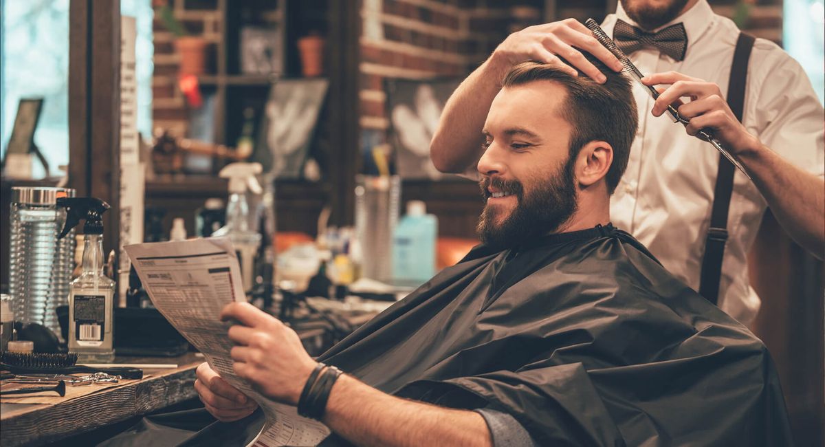 Should I Shave Before or After Shower? The Right Answer May Surprise You 3 what-dermatologists-and-barbers-recommend